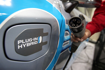 فقدان جایگاه شارژ خودروهای هیبرید (plug in hybrid) در ایران